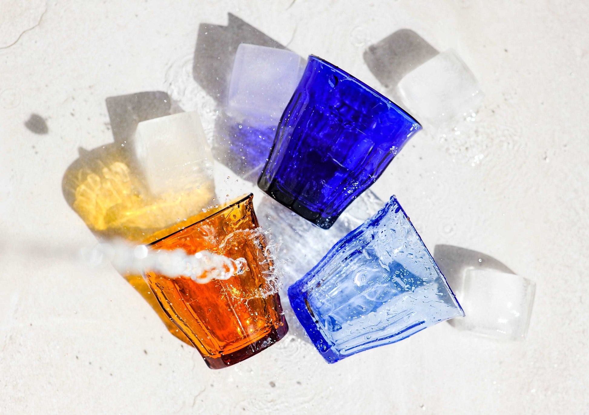 Duralex Le Picardie verre coloré bleu marine saphir et vermeil